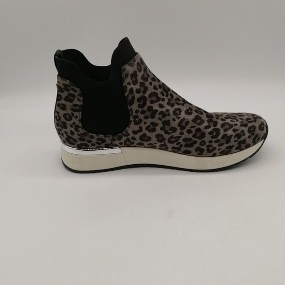 Kenneth Cole Reaction Womens Cameron Chelsea Sneakers Gray Black Leopard‎ 8.5M - Picture 2 of 9